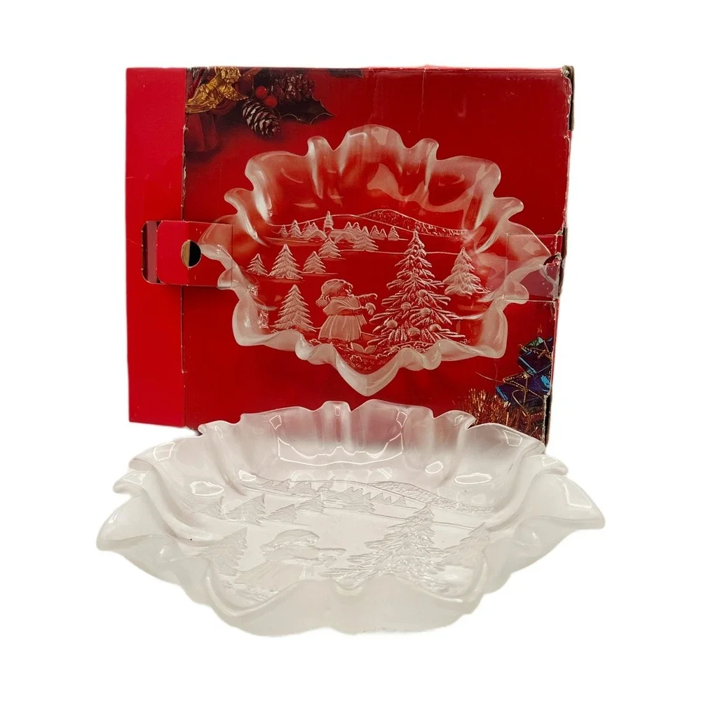 2 Mikasa German‎ Christmas Crystal Dishes Christmas Story & Bloom Candy Sweets